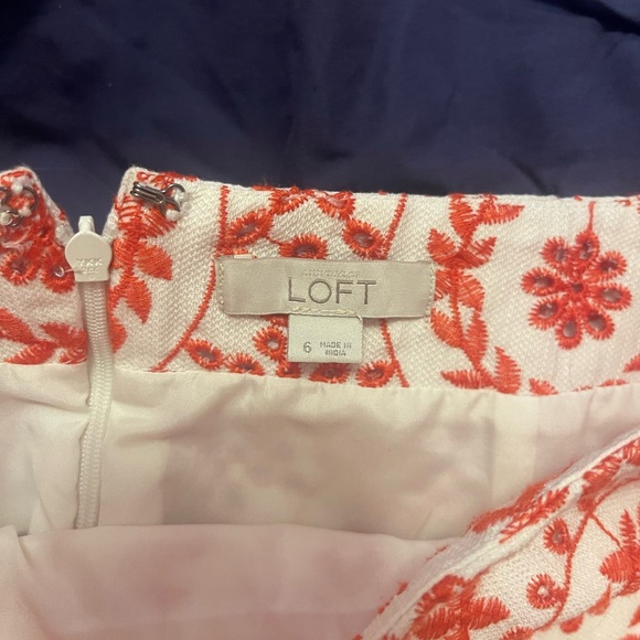 LOFT Skirt - Picture 3 of 4